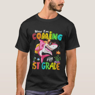 Camiseta Niños Viniendo Por Mochila De Tiburón De Primer Gr
