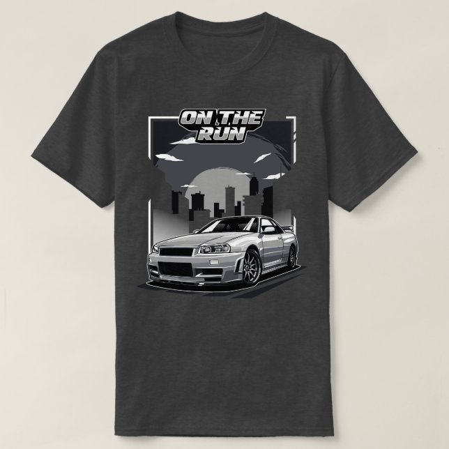 Camiseta Nissan Skyline GTR R34 On The Run (Diseño del anverso)