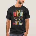 Camiseta Nivel 18 Video Gamer desbloqueado 18th Birthday Bo<br><div class="desc">Nivel 18 Video Gamer desbloqueado 18th Birthday Boy</div>