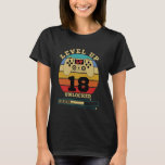 Camiseta nivel 18 Video Gamer desbloqueado 18th Birthday Me<br><div class="desc">Nivel 18 Video Gamer desbloqueado 18º cumpleaños de hombres regalos para mujeres</div>