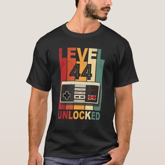 Camiseta Nivel 44 Video Gamer desbloqueado 44th Birthday Me (Anverso)