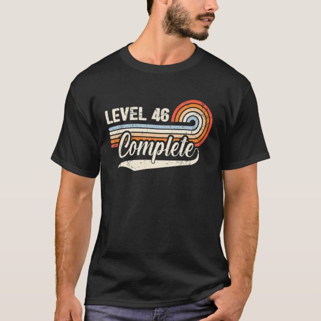Camiseta Nivel 46 Complete el 46º Aniversario Boda para él (Anverso)