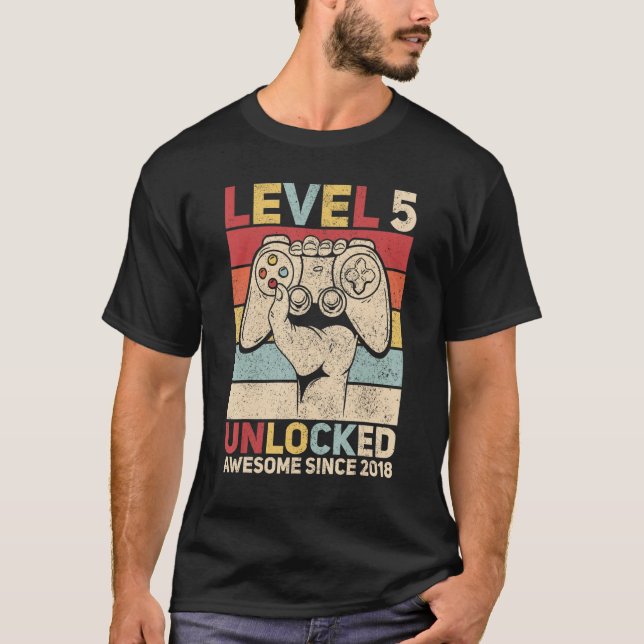 Camiseta Nivel 5 Desbloqueado increíble desde 2018 5 años 5 (Anverso)
