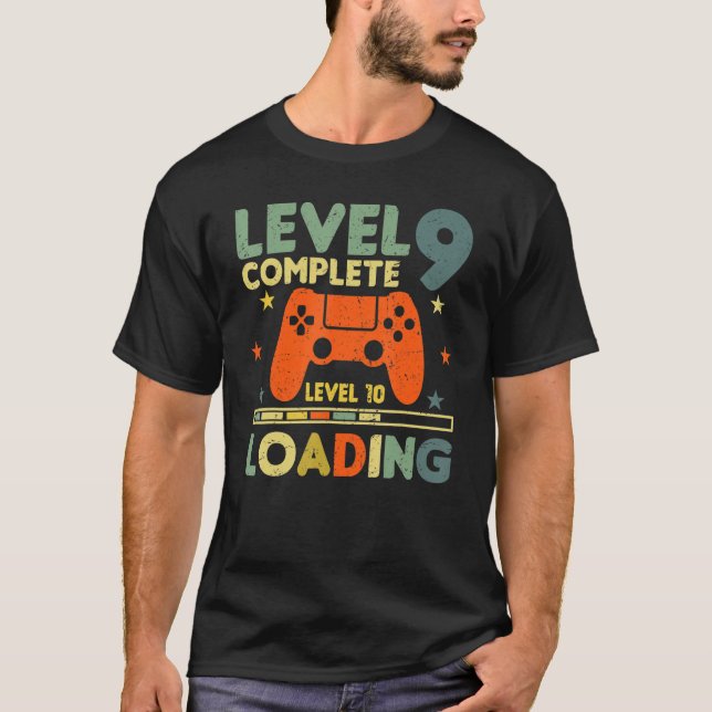 Camiseta Nivel 9 Nivel completo 10 Cargando Vid de cumpleañ (Anverso)
