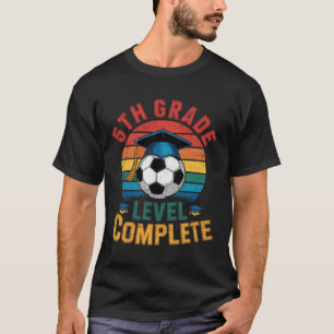 Camiseta Nivel de 5º grado completo último día de fútbol ni