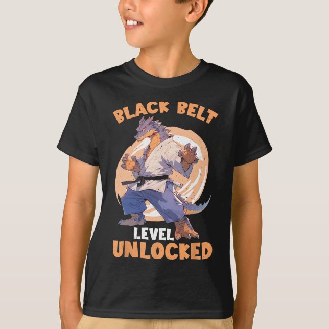Camiseta Nivel del cinturón negro desbloqueado (Anverso)