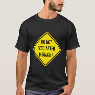 CAMISETA NO ALIMENTAR DESPUÉS DE LA MEDIANOCHE