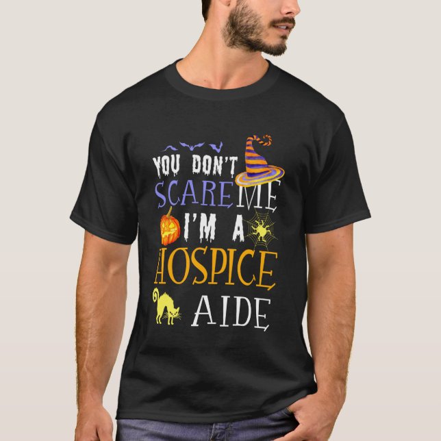 Camiseta No Asustas a Asistente de Hospicio Halloween Decir (Anverso)