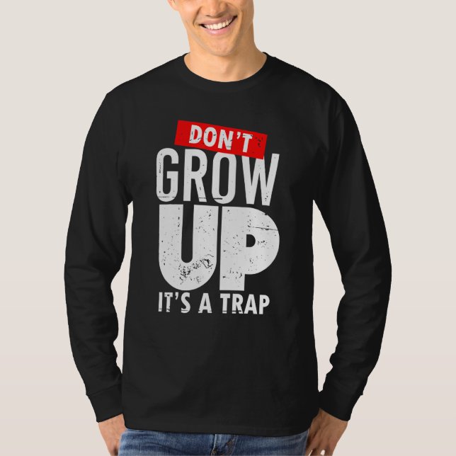 Camiseta No crezcas su arte de novela para adultos (Anverso)