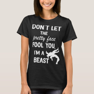 Camiseta no dejes que el bonito se enfrente al tonto que lu