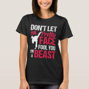 Camiseta No Dejes Que La Cara Bonita Te Engañe Soy Karate D