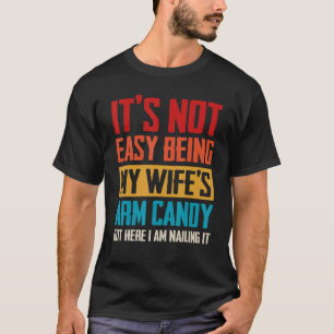Camiseta No es fácil ser el amigo de mi esposa y su marido