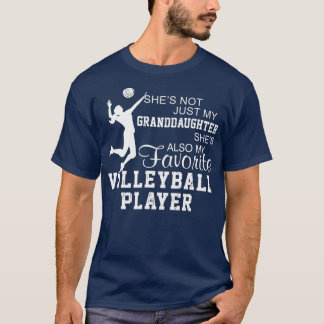 Camiseta No es sólo mi nieta que juega voleibol