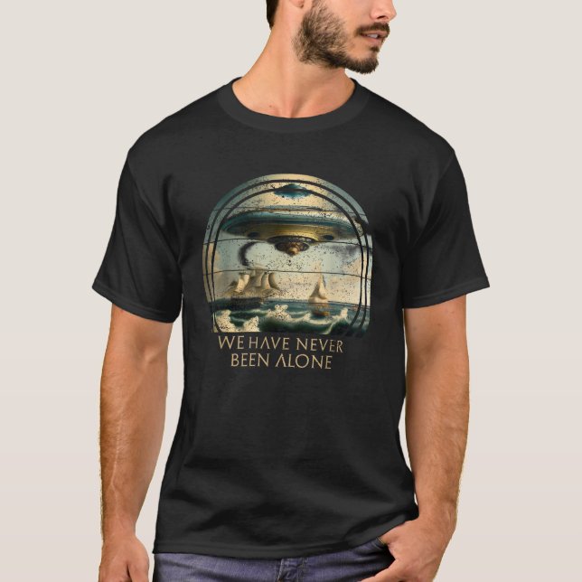 Camiseta No Estamos Solos Buques Alienígenas De OVNI Visita (Anverso)