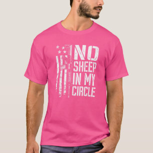 Camiseta No Hay Oveja En Mi Círculo Bandera Estadounidense