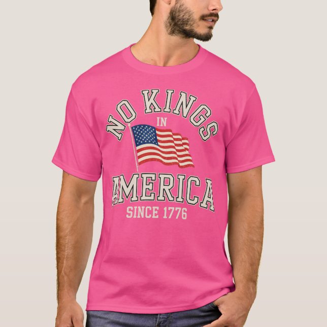 Camiseta No Kings in America Since 1776 Distressed USA Flag (Anverso)