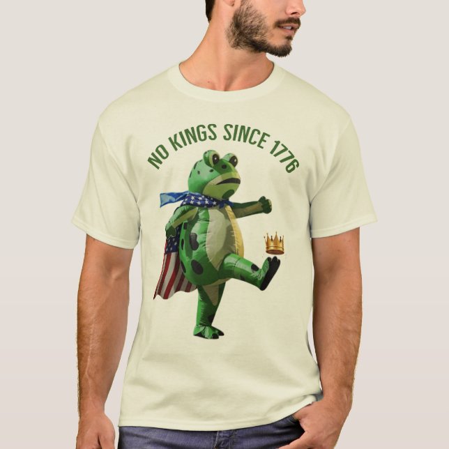 Camiseta No Kings Since 1776 Portland Frog | Kicking Crown (Anverso)