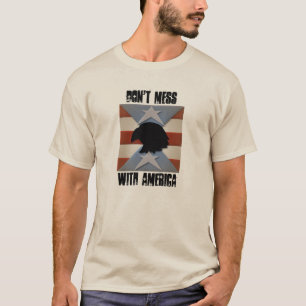 Camiseta No mires con el águila estadounidense