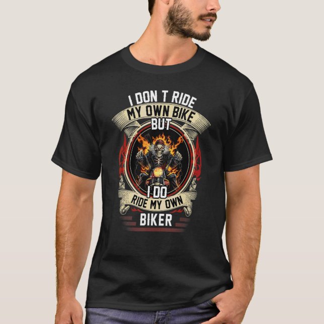 Camiseta No monto mi propia bicicleta, pero sí monto mi pro (Anverso)