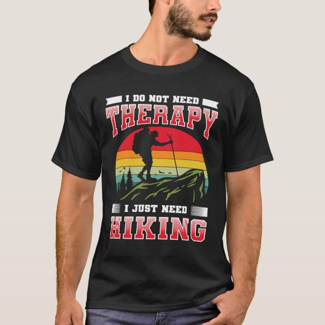 Camiseta No necesito terapia solo necesito ir de excursión (Anverso)