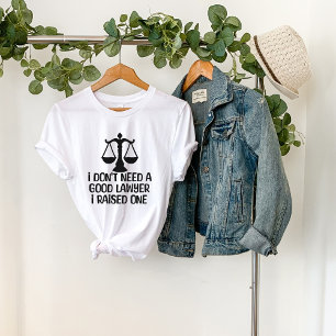 Camiseta No necesito un buen abogado-abogado-graduado-graci