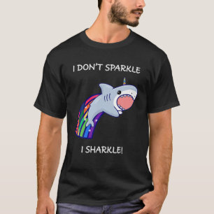 Camiseta No parezco el tiburón tiburón unicornio arcoiris T