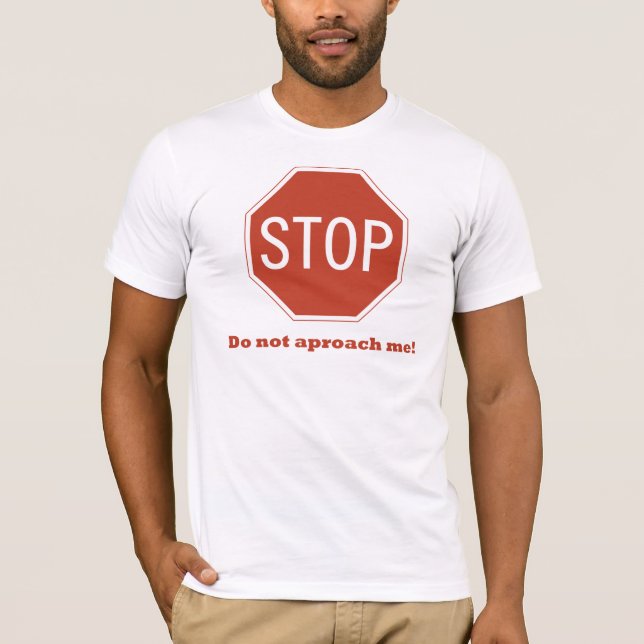 Camiseta No se acerque (Anverso)
