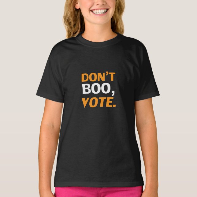 Camiseta "No se burlen, voten" naranja negro Halloween blan (Anverso)