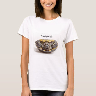 Camiseta No se rindan el estímulo a la tortuga de cabeza