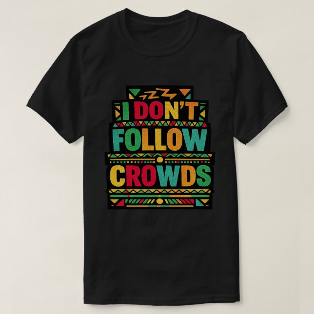 Camiseta No Sigo a las Multitudes Cita Retro Boho (Diseño del anverso)