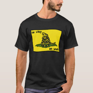 Camiseta No Step On Snek Gadsden Flag Meme