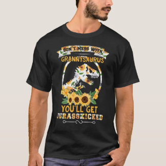Camiseta No te metas con Grannysaurus, cogerás Jurasskicke