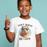 Camiseta No te preocupes por Capy Happy Capybara<br><div class="desc">Este diseño se puede personalizar eligiendo la opción Editar diseño. También puede transferir a otros artículos. Póngase en contacto conmigo en colorflowcreations@gmail.com o utilice la opción de chat en la parte superior de la página si desea tener este diseño en otro producto o necesita ayuda con este diseño. Ver más...</div>