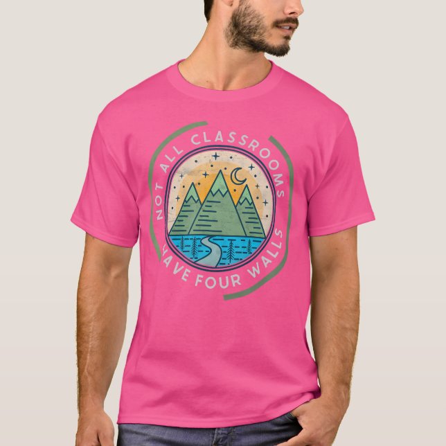 Camiseta No Todas Las Aulas Tienen Cuatro Paredes Caminando (Anverso)