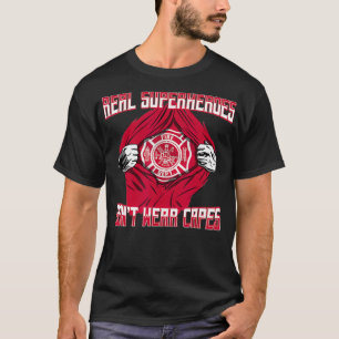 Camiseta No todos los héroes llevan mayúsculas y minúscu