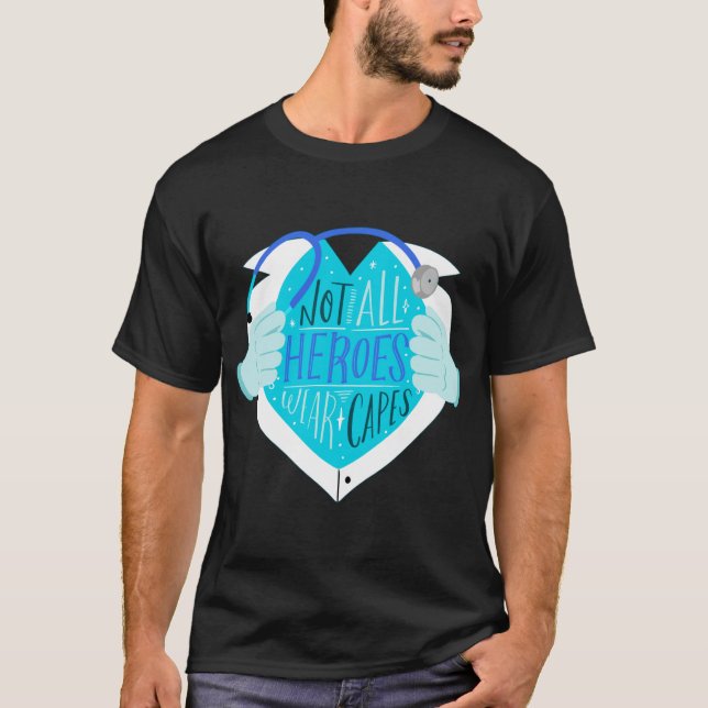 Camiseta No todos los héroes usan mayúsculas (Anverso)
