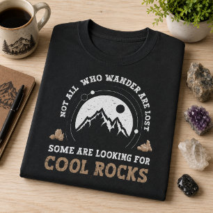 Camiseta No Todos Los Que Vagan Están Perdidos Retro Rocas