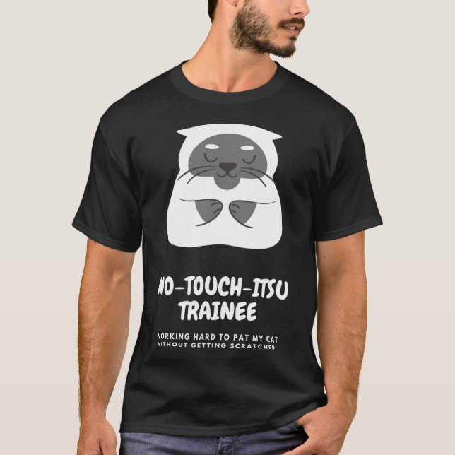 Camiseta No Touch Itsu Trainee Funny Itsu Cat Dice (Anverso)