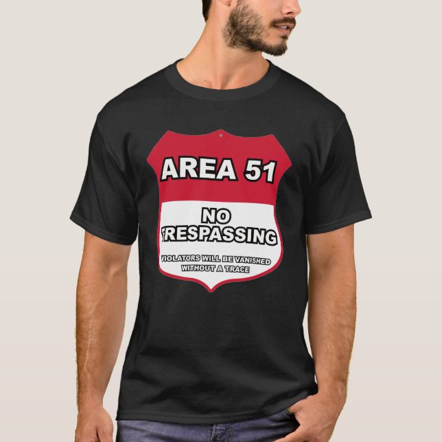 Camiseta No Trespassing Area 51 (Anverso)