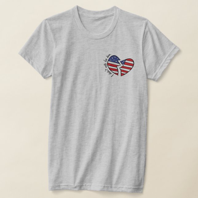 Camiseta No voté por él (Distribución)