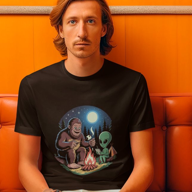 Camiseta Noche de Bigfoot Alien OVNI Críptido Paranormal (Subido por el creador)