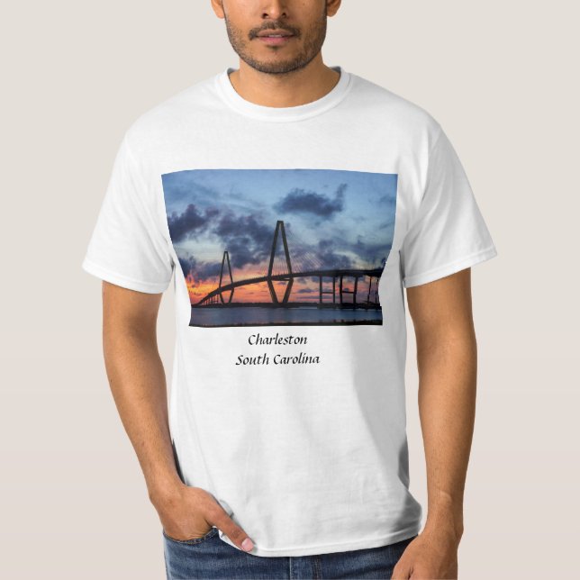 Camiseta Noche Dorada En Arthur Ravenel (Anverso)