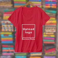 Nombre comercial y logotipo en rojo V-Neck femenin