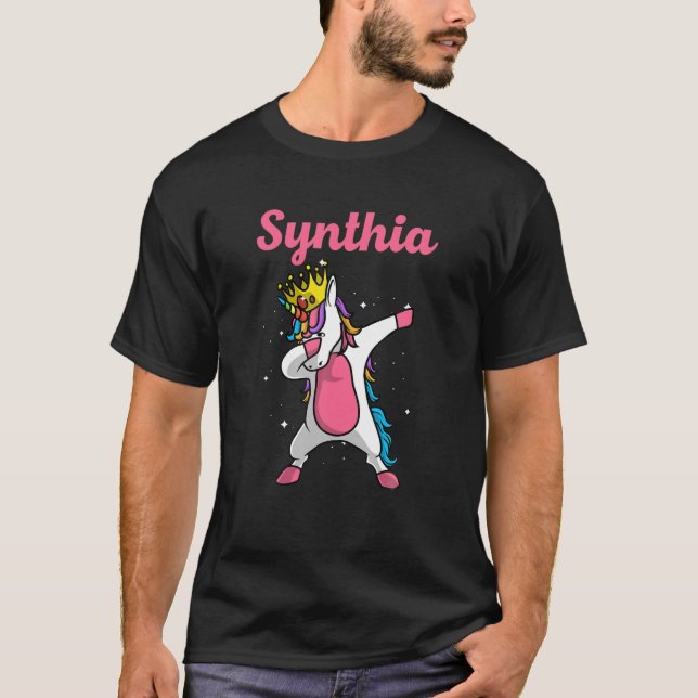 Camiseta Nombre de SYNTHIA NOMBRE Nacimiento personalizado  (Anverso)