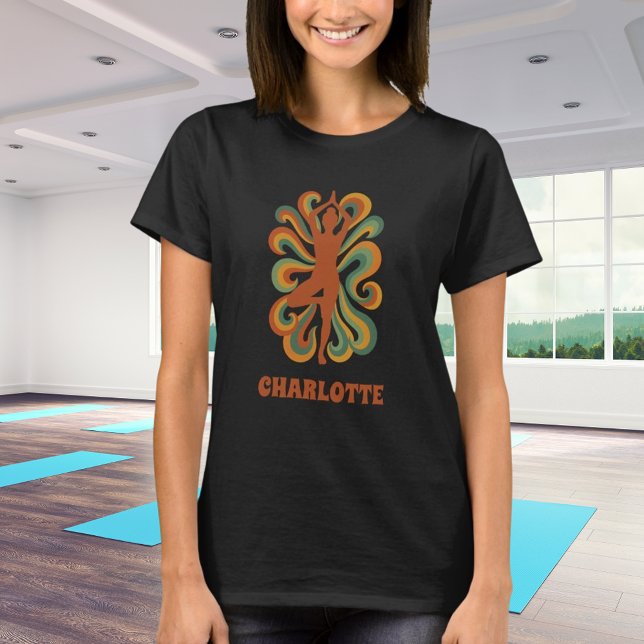 Camiseta Nombre del naranja verde retro de yoga pose swirls (Subido por el creador)