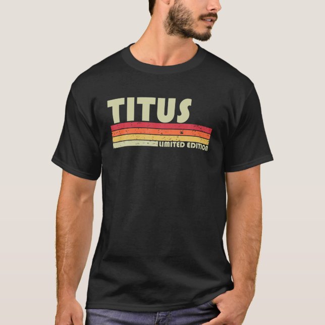 Camiseta Nombre del regalo TITUS Personalizado Funny Retro  (Anverso)