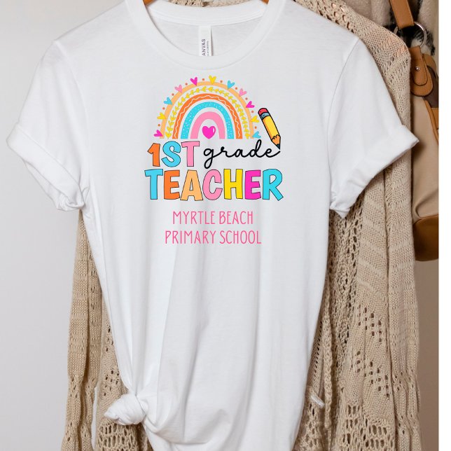 Camiseta Nombre escolar de profesora moderna de primer grad (Subido por el creador)