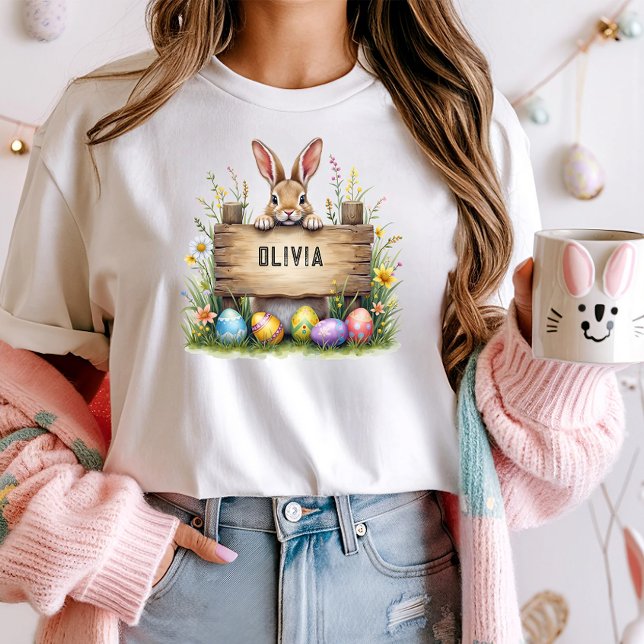 Camiseta Nombre personalizado Bunny de Pascua con cartón (Subido por el creador)