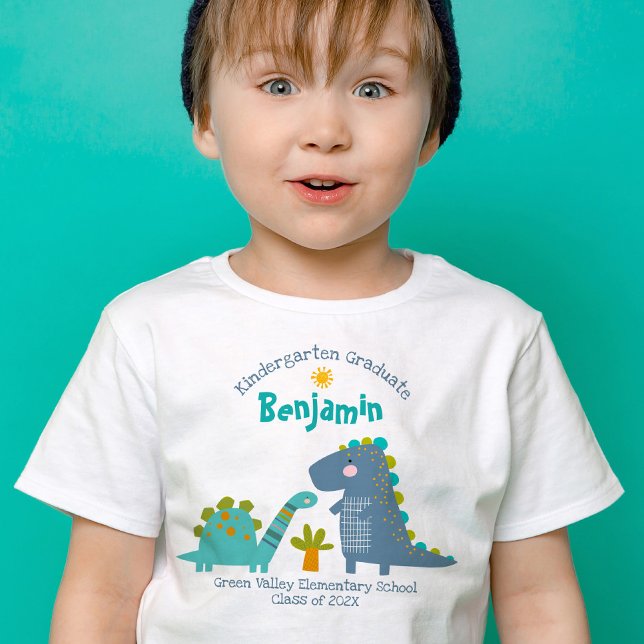 Camiseta Nombre personalizado de dinosaurio de graduación d (Subido por el creador)