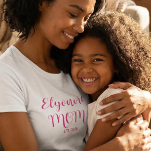 Camiseta Nombre personalizado de guión rosa Mamá establecid